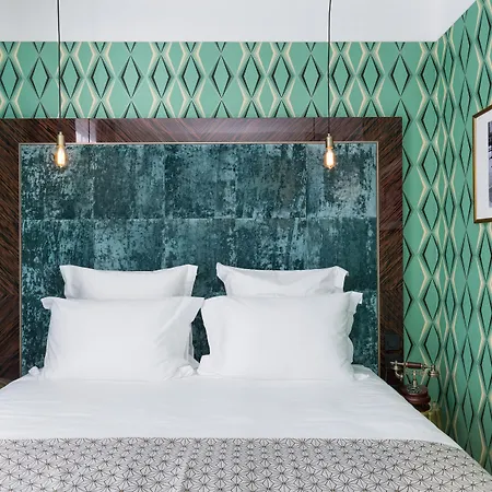 The Jay By Happyculture 4*